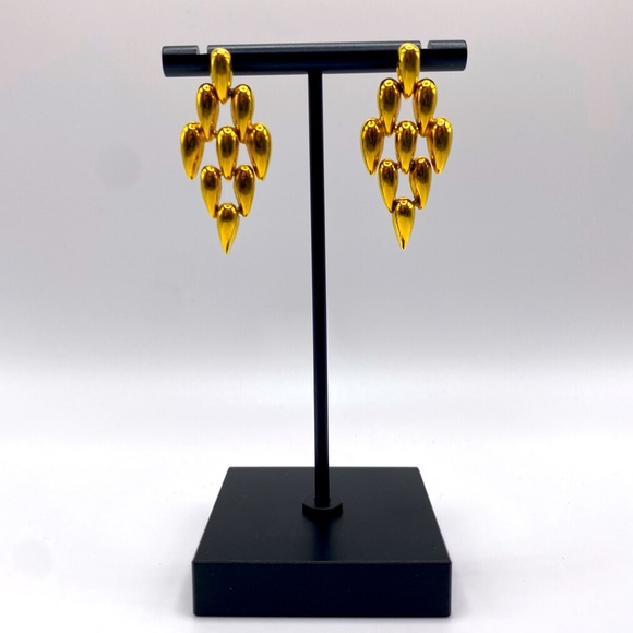 Gold Drop Earrings - Picture 1 of 1